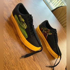 Rare!! National Geographic Photo Ark Vans Old Skool - Men’s 7 / Women’s 8.5